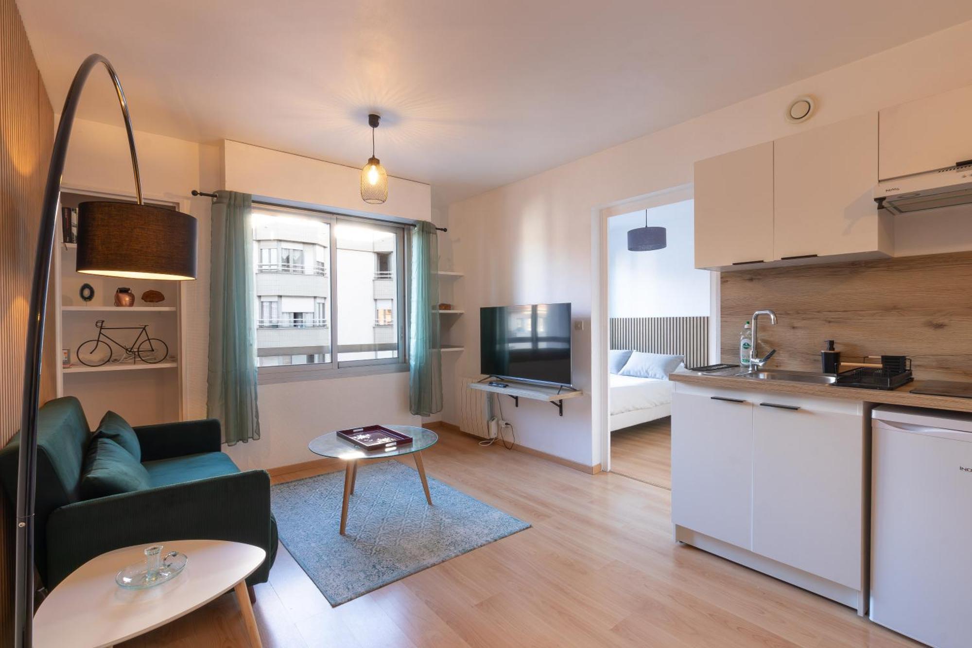 Cabana & L' Ideal - Gare, Lac Et Parking Public 5 Min Annecy Eksteriør bilde